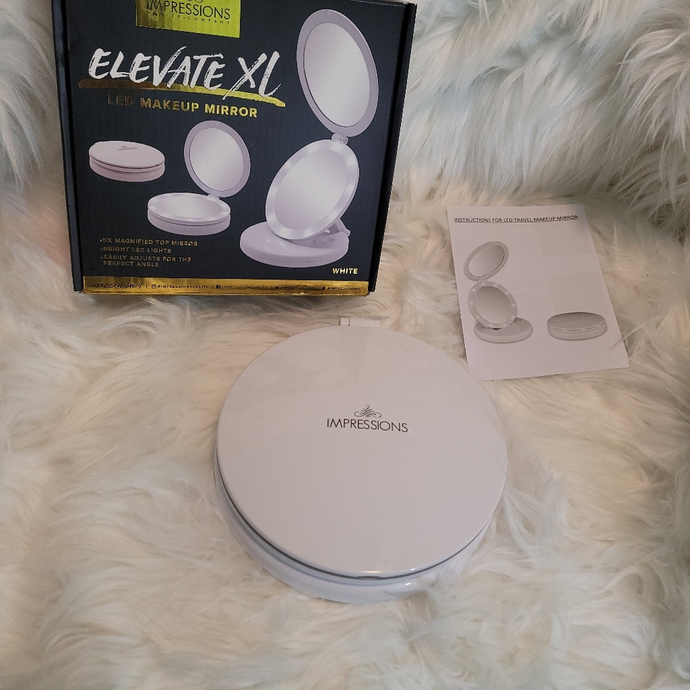 NEW Impressions Elevate XL Makeup Mirror LED Light UP Makeup Mirror